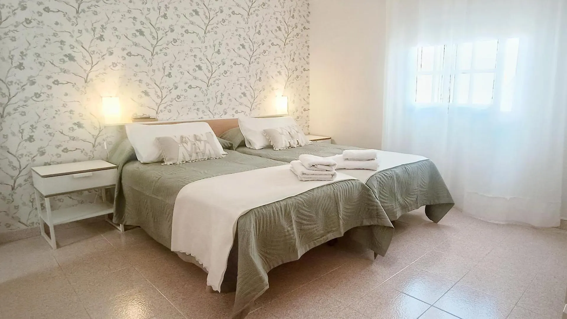 Center Santa Cruz, Alojamiento Centrico Con Gran Terraza, Cocina , Salon Y Banos, Todo Privado 0*, Santa Cruz de Tenerife