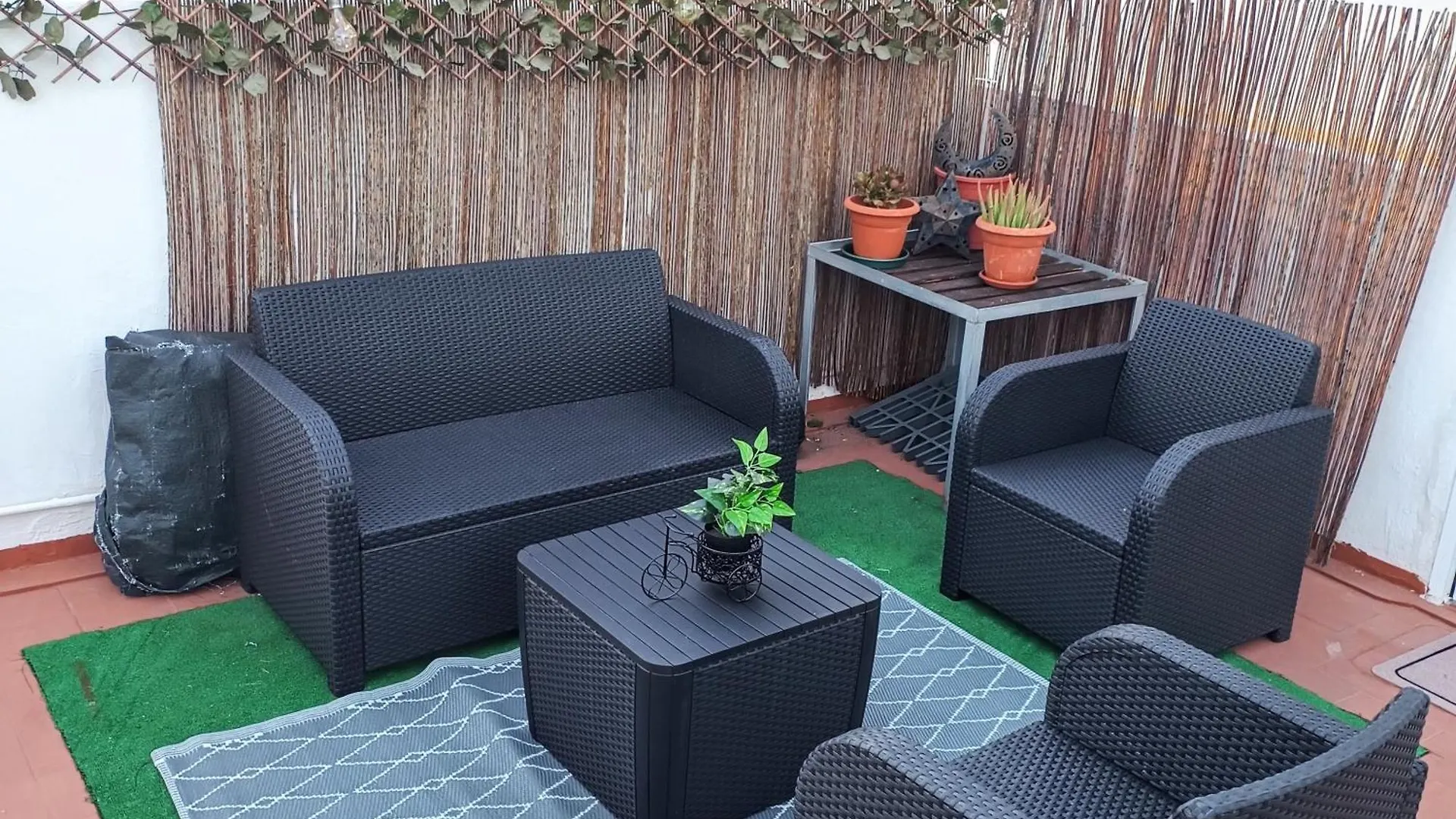 Center Santa Cruz, Alojamiento Centrico Con Gran Terraza, Cocina , Salon Y Banos, Todo Privado Santa Cruz de Tenerife 0*,  Spagna