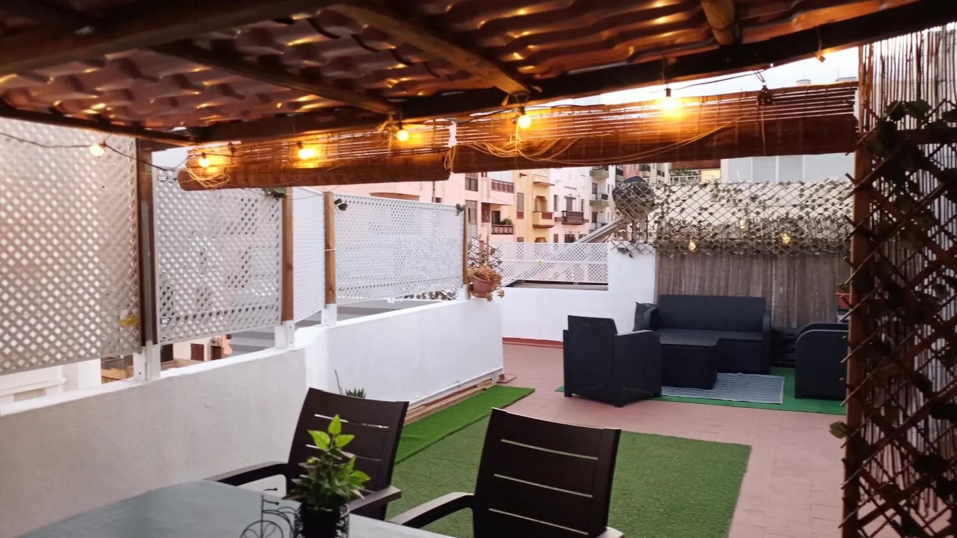 Center Santa Cruz, Alojamiento Centrico Con Gran Terraza, Cocina , Salon Y Banos, Todo Privado Santa Cruz de Tenerife